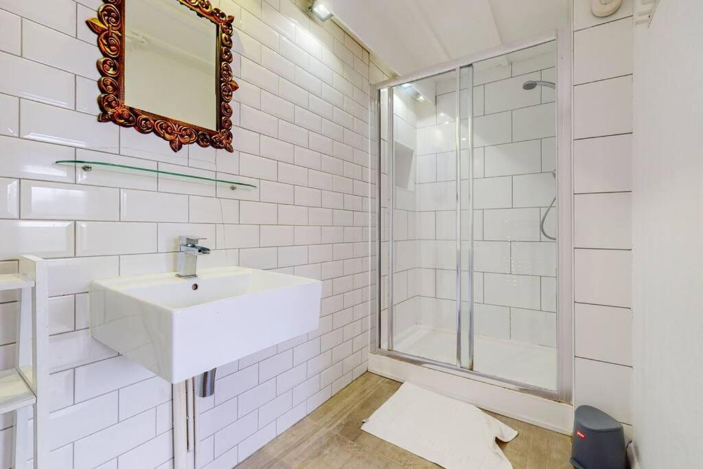 Modern 2 Bed Maisonette In Farringdon Barbican Casa de Férias